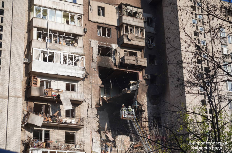 Росіяни обстріляли Кривий Ріг і Дніпро: є загиблі і пранені, пошкоджена інфраструктура