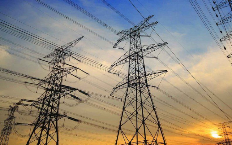 Влада спільно з Укренерго та Міненерго працює над більш зручними графіками відключення електроенергії