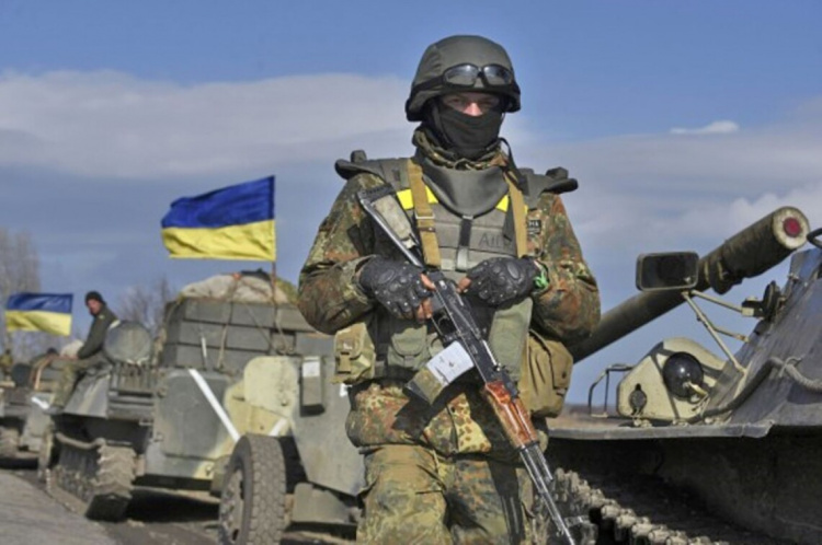 Українські військові закріплюються та готуються до звільнення територій – Міноборони