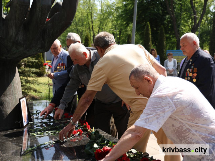 Вшанування пам’яті ліквідаторів ЧАЕС, фото управління преси криворізького міськвиконкому 