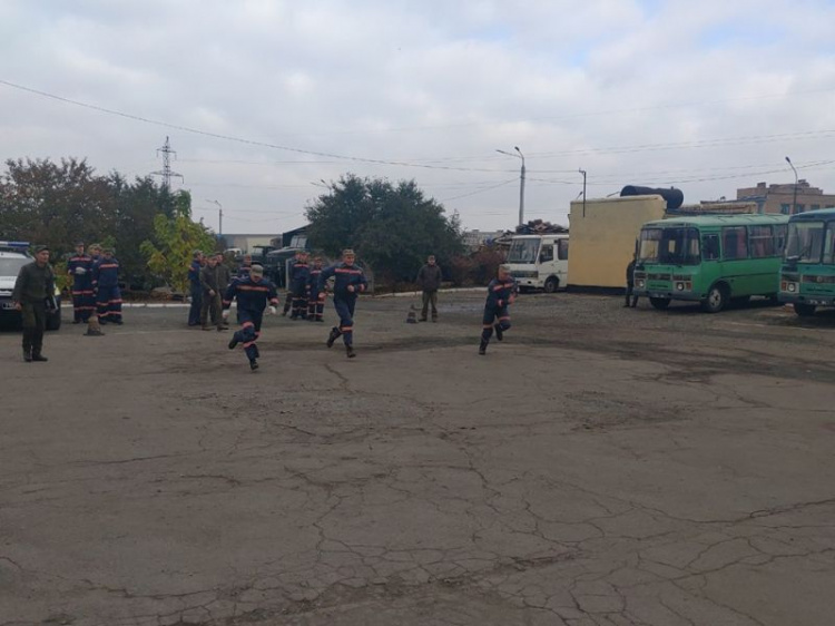 В Криворожской бригаде автомобилисты соревновались в водительском мастерстве