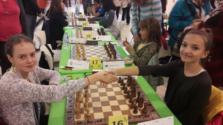 12-летняя школьница из Кривого Рога стала серебряным призером чемпионата Украины по шахматам