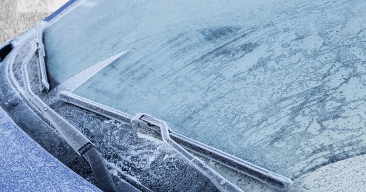 Типова зимова помилка, яка ламає двірники - фото з відкритих джерел