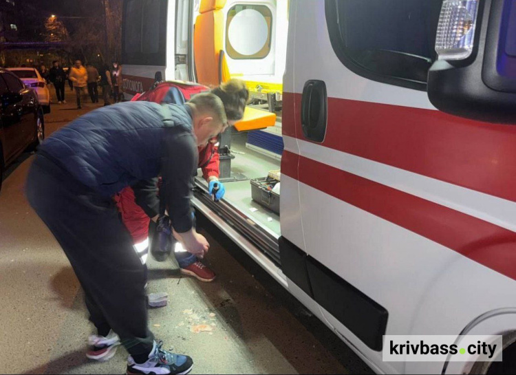 Шокуючі руйнування у Дніпрі від атаки шахедів: вночі 28 березня місто палало, є загиблі 