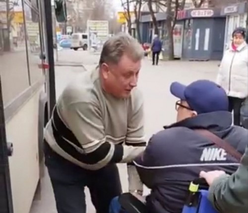 Конфлікт на маршруті автобуса №228: український омбудсмен відзвітував про вжиті заходи для захисту прав людей з інвалідністю
