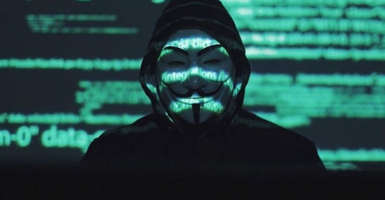 Група Anonymous обіцяє оприлюднити таємниці Путіна та публікує дані Центробанку рф