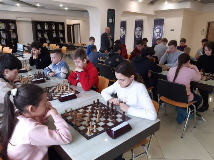 В Кривом Роге прошел чемпионат города по шахматам (фото)