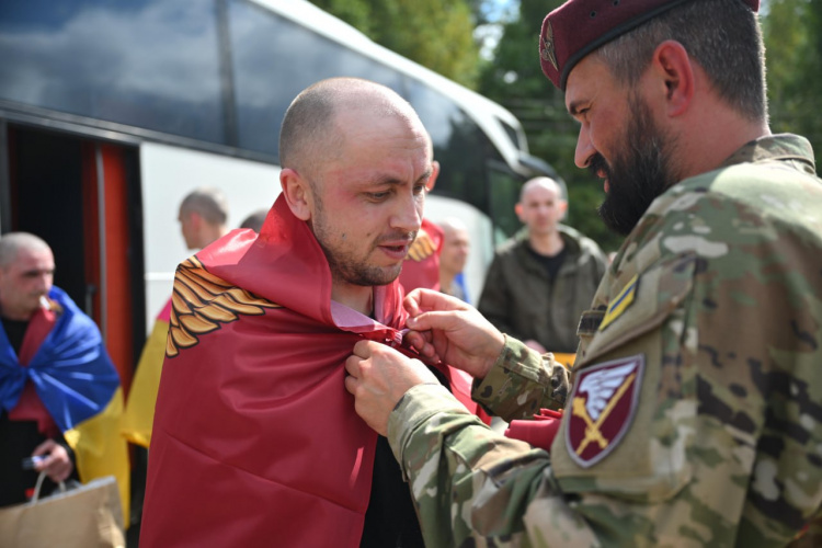 Обмін полоненими - фото Президента України