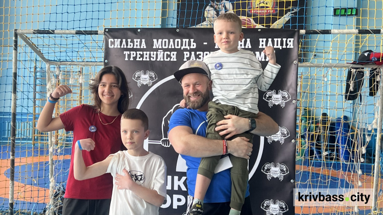 "Сильна молодь — здорова нація": у Кривому Розі провели весняну атестацію з воркауту