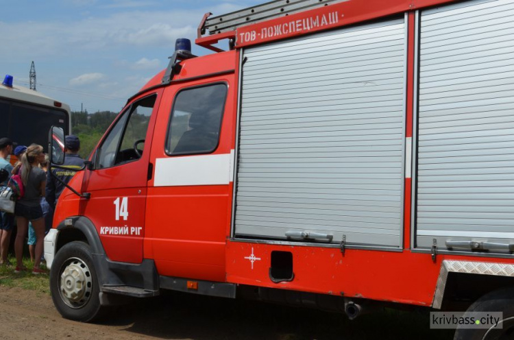 Надзвичайники з Кривого Рогу врятували пенсіонера, який потребував порятунку