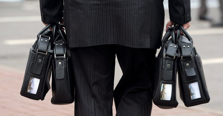 «Мобильный чемоданчик»: в Кривом Роге чиновники будут оказывать админуслуги на выезде