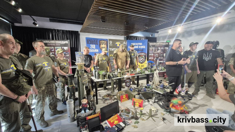 «Все, що ви тут бачите - несе смерть»: у Кривому Розі ветерани провели навчання з протимінної безпеки - фото