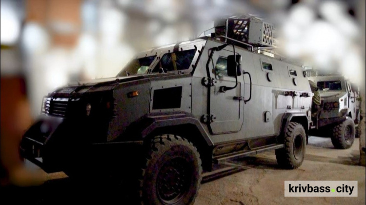 Метінвест допоміг у обладнанні п’яти командно-штабних машин для підрозділів Сухопутних військ України