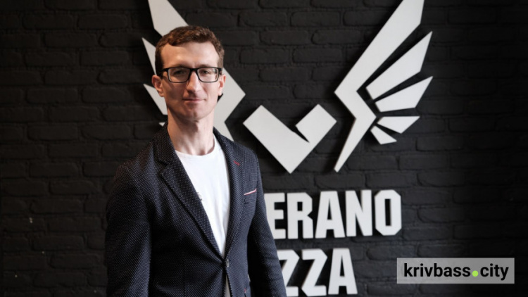 Мистецтво слова й війна: захисник і актор Павло Осіков розповів про волонтерські проєкти і 