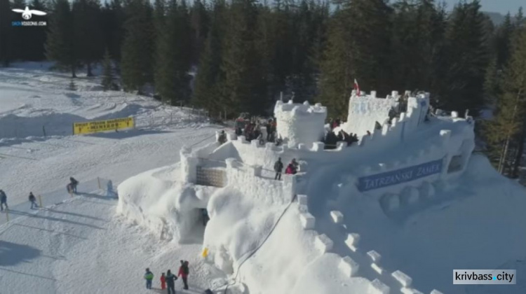 В Польше построили самый огромный в мире снежный лабиринт (ФОТО+ВИДЕО)