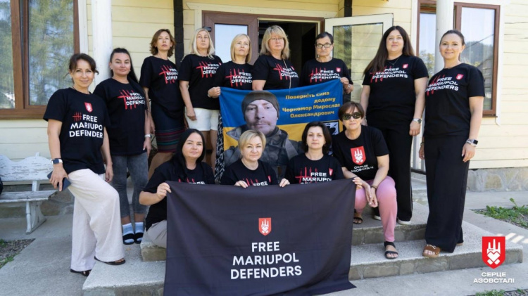 Разом до відновлення: у Карпатах відбувся ретрит для родин полонених захисників Маріуполя від «Серце Азовсталі»