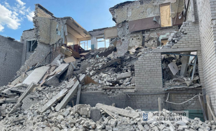 Наслідки російських обстрілів Дніпропетровщини - фото Межівський меридіан
