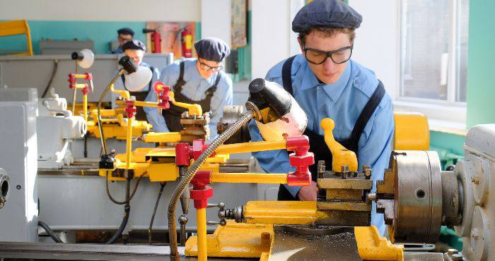 Профтехсвіта - фото ілюстративне з відкритих джерел