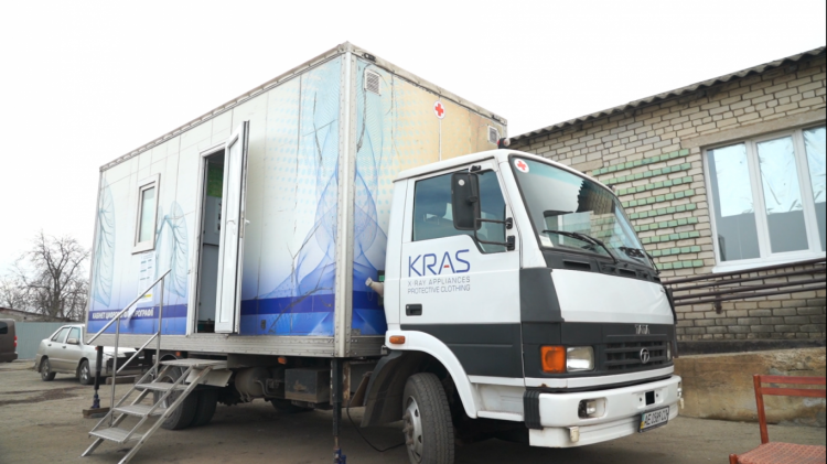 Пересувний флюоорограф - фото пресслужби Дніпропетровської облради