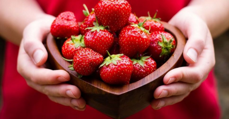 Яркая и сочная клубника: топ 10 фактов о ягоде