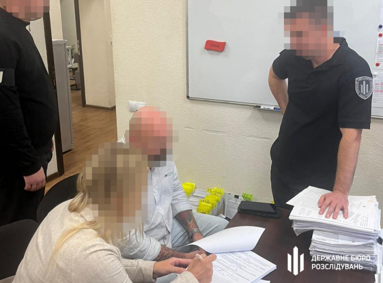 На Дніпропетровщині судитимуть посадовця за махінації на армії - фото ДБР