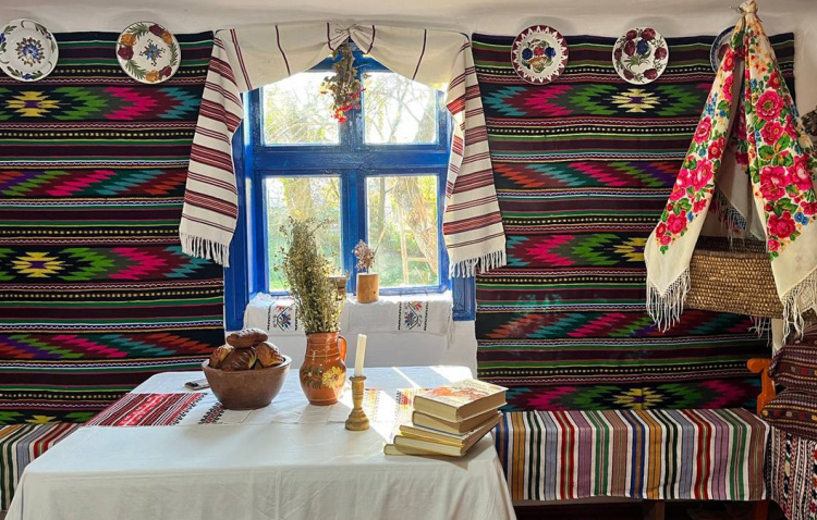 Візерунки предків: сакральне значення українських килимів - фото з відкритих джерел