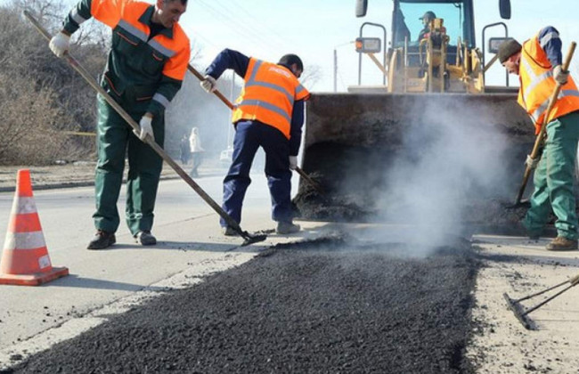 Ремонт доріг - фото ілюстративне з відкритих джерел