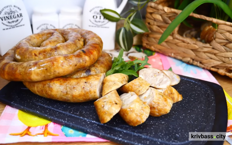 Домашня ковбаса, яка вдається завжди: бюджетний рецепт - фото скріншот з відео