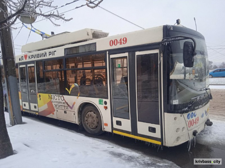 За яким графіком їздить тролейбус №3 у робочі дні: розклад руху транспорту у Кривому Розі