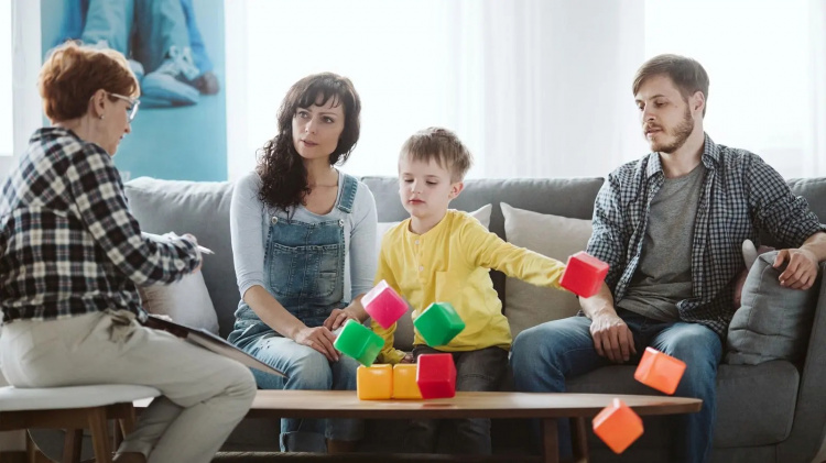 Родина - фото ілюстративне з відкритих джерел