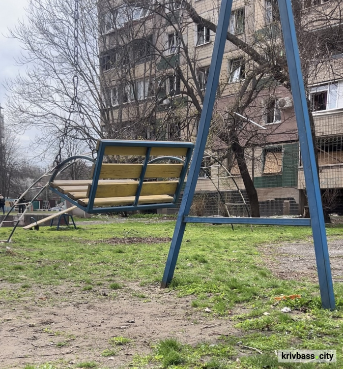 ШОК! Не залишилося жодного вцілілого вікна після ракетного обстрілу 29 березня - фото