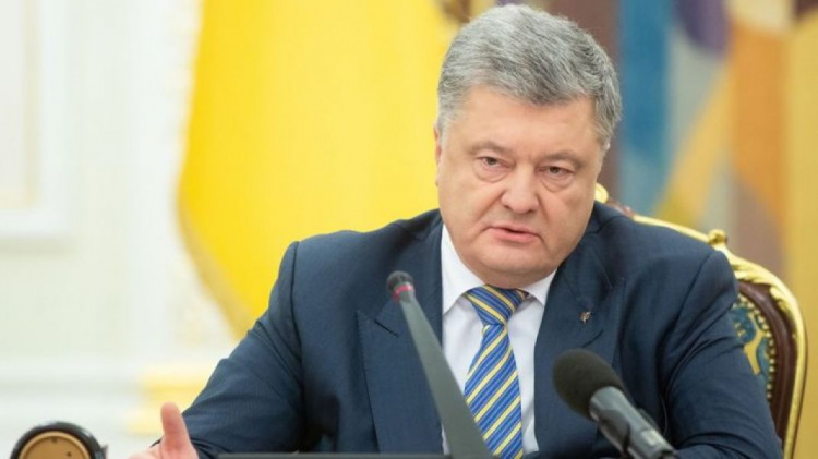 Сегодня Верховная Рада Украины рассмотрит вопрос о введении военного положения