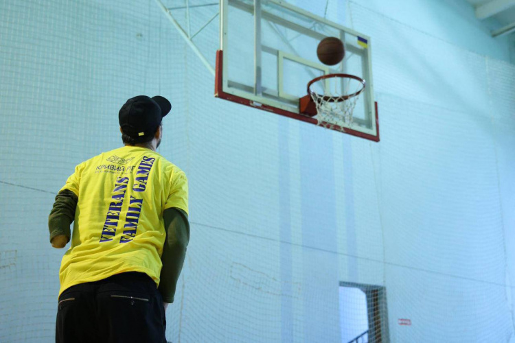 Турнір зі стрітболу - фото управління преси виконкому Криворізької міськради