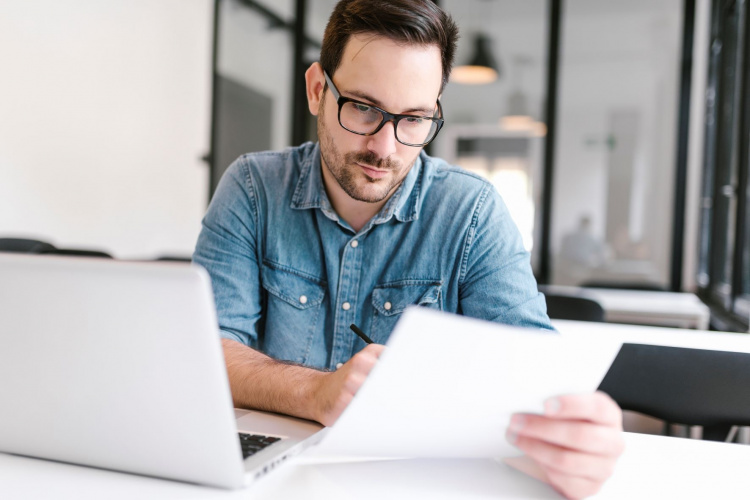 платіжка за світло, фото з відкритих джерел