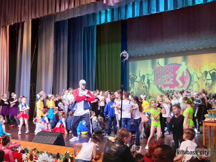Сразу два первых места привез криворожский танцевальный коллектив из Запорожья (фото)