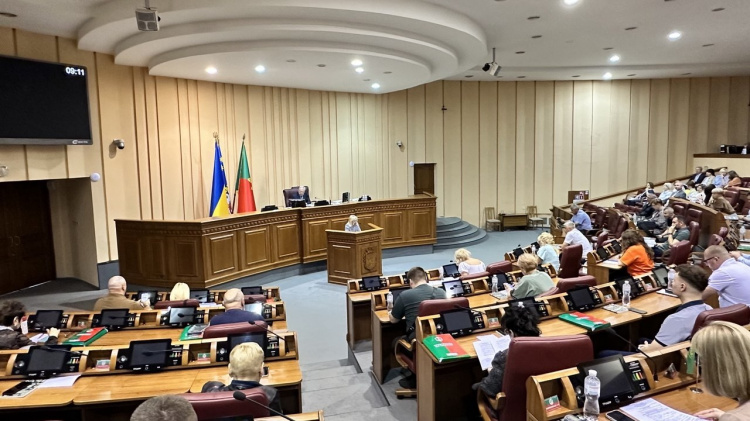 Майже 68 мільйонів на укриття для дітей: як криворізькі депутати розподілили бюджет травня