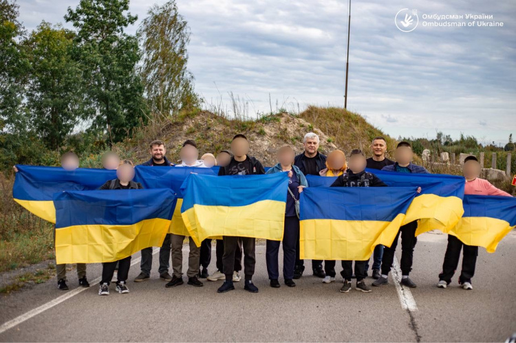 Нарешті вдома: ще 11 дітей повернули на Батьківщину 