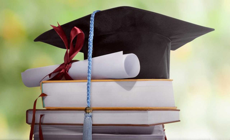 Що краще: магістр чи бакалавр - у чому різниця і що обрати?