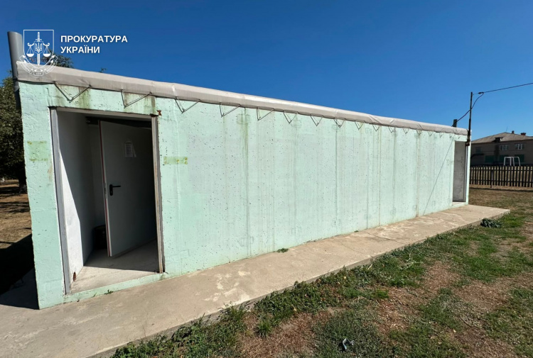 Поставила під загрозу життя дітей: на Дніпропетровщині судитимуть експосадовицю за непридатні укриття