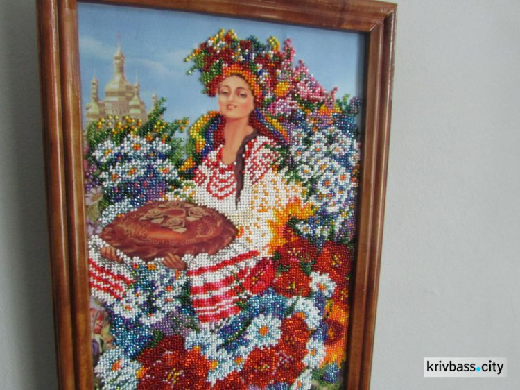 В Кривом Роге открылась выставка вышитых картин мастериц из разных регионов Украины (ФОТОРЕПОРТАЖ)