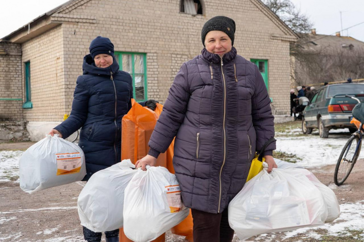 Гуманітарна допомога - фото Микола Лукашук