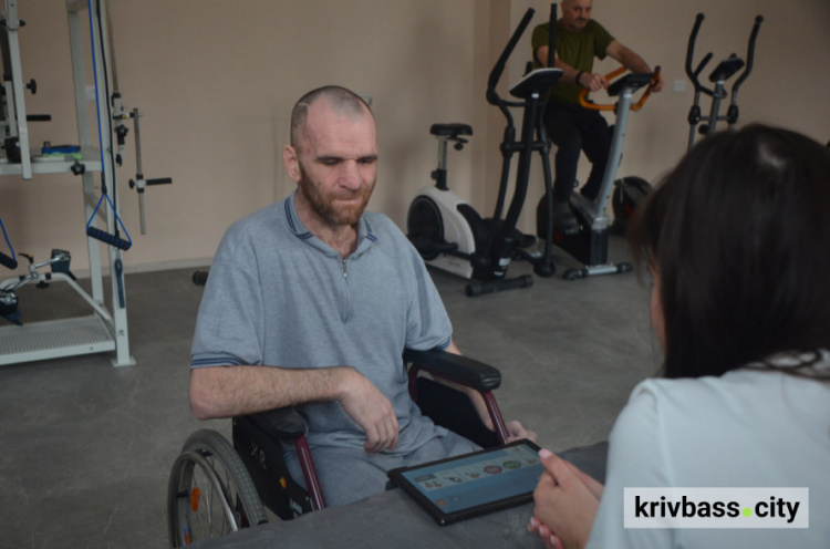 «Кожен хоче мати голос» – як технології змінюють реабілітацію військових з порушеннями мовлення