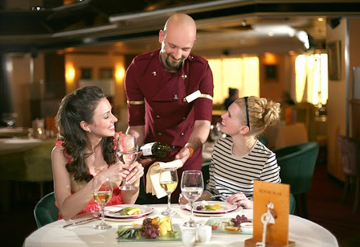 Ресторанна психологія: як вас розсаджують і навіщо - фото з вільних джерел