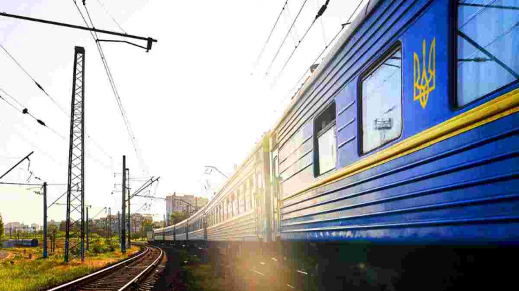 Назустріч подорожам: Укрзалізниця розширює мережу літніх рейсів