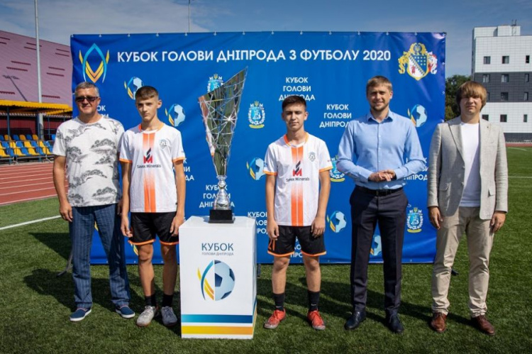 На Днепропетровщине начался футбольный Кубок от главы обладминистрации