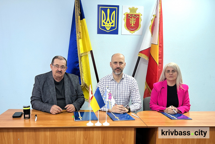 Від ремонту ліцею до водопостачання: Метінвест підписав з Карпівською громадою на Криворіжжі меморандум про співпрацю