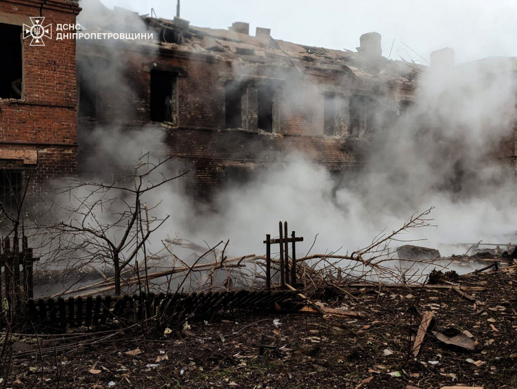 22 січня росіяни атакували Кривий Ріг шахедами і ракетами - є влучання в житловий будинок і серед постраждалих діти