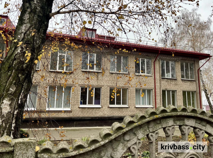 Криворізькі комбінати Метінвесту допомагають проводити ремонти у Глеюватській громаді