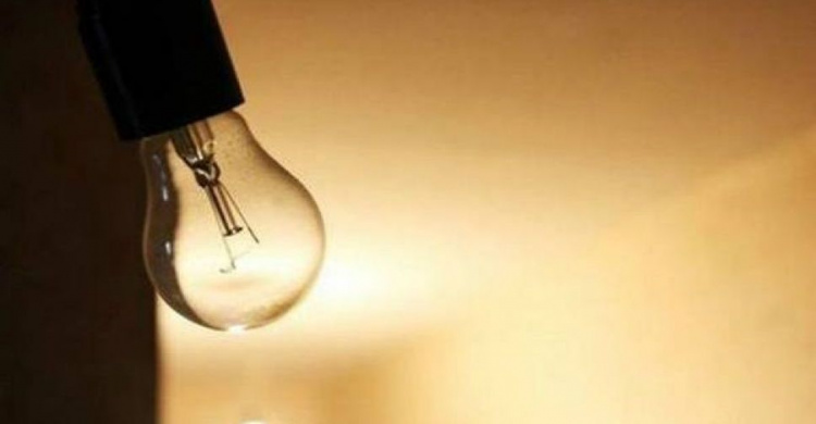 В Кривом Роге из-за аварийного отключения жители десятка улиц остались без света